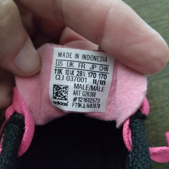 Adidas girl cleats - Picture 4 of 5